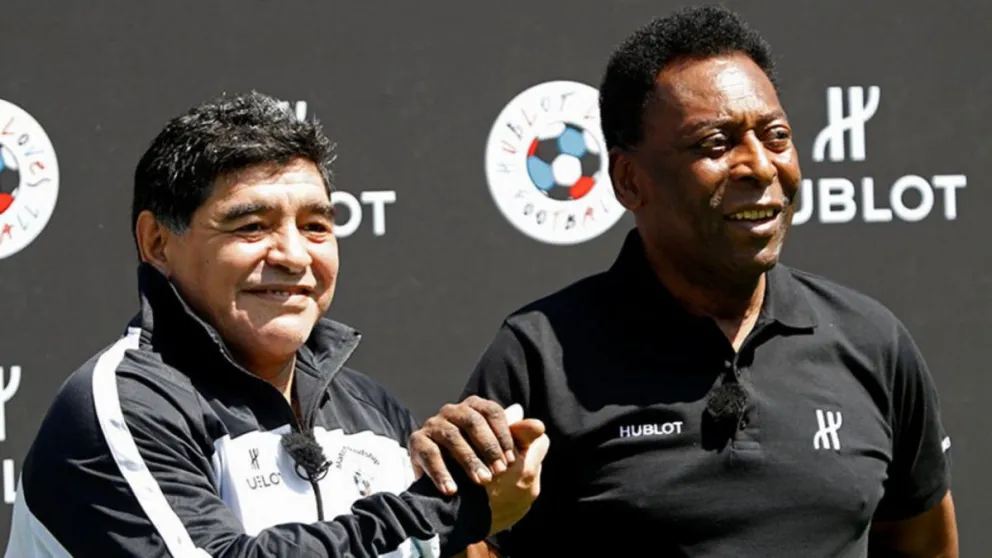 La extraña felicitación de Pelé a Maradona por su cumpleaños