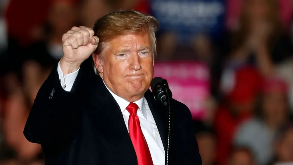 Sin protocolo Trump tiene éxito en su política exterior y fue destacada por el diarioThe Economist