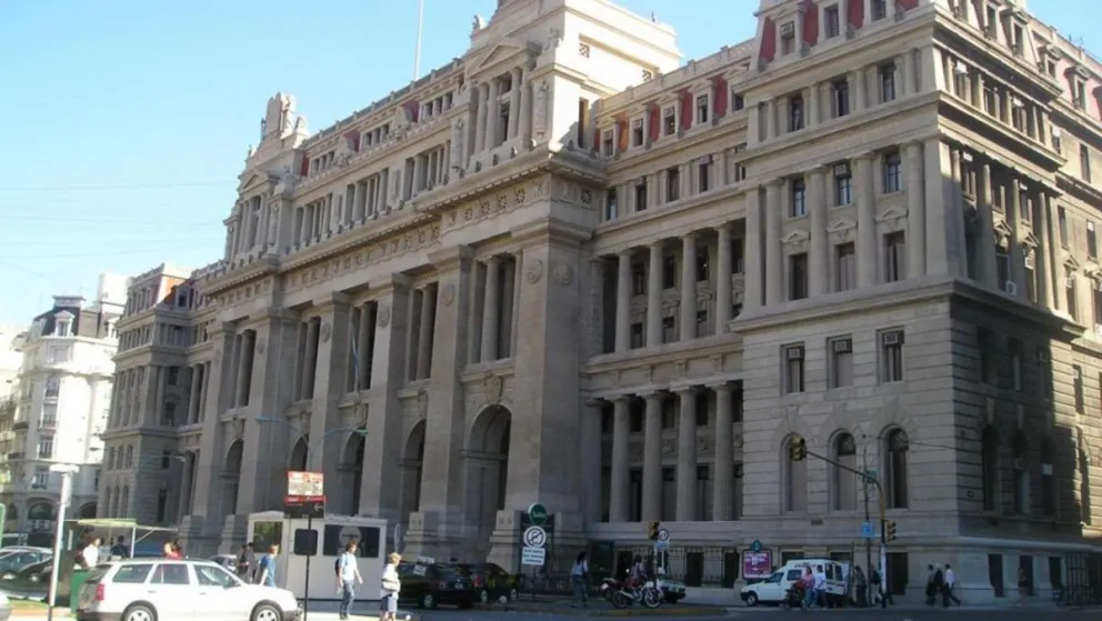 Aumento para los judiciales en un 40%. El Gobierno le dio a la Corte $ 1605 millones  para pagarlo