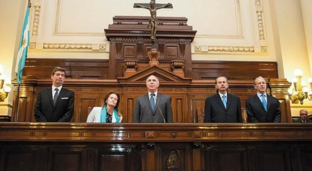 Impacto al Gobierno: la Corte Suprema falló sobre la actualización de las  jubilaciones