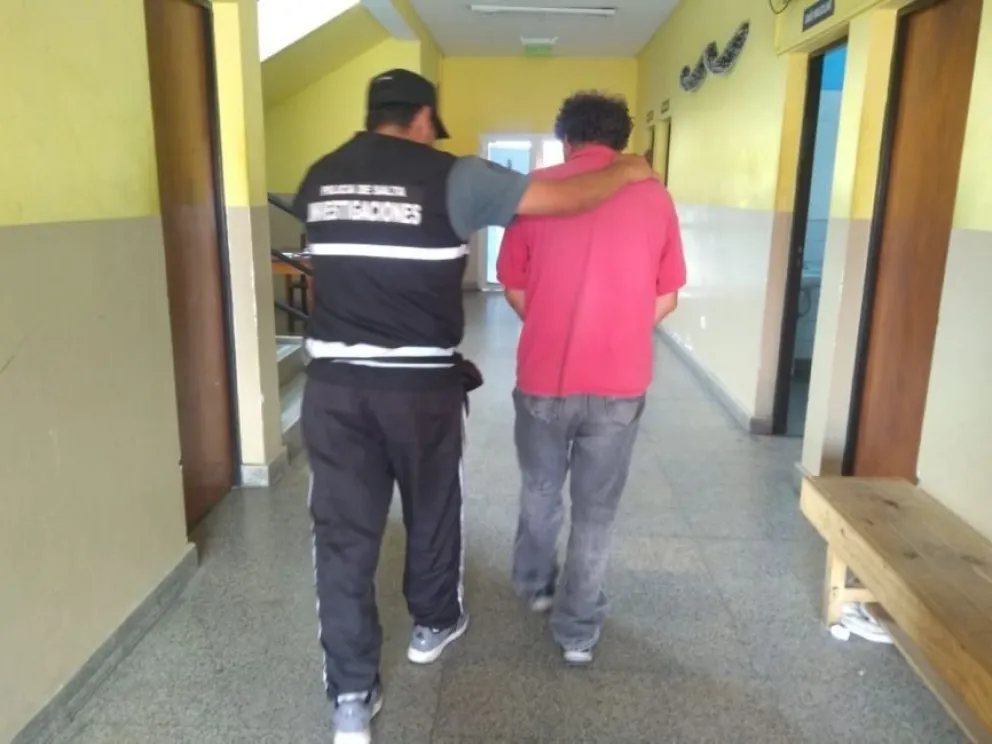 Capturaron a dos delincuentes que se robaron un importante botín de una concesionaria