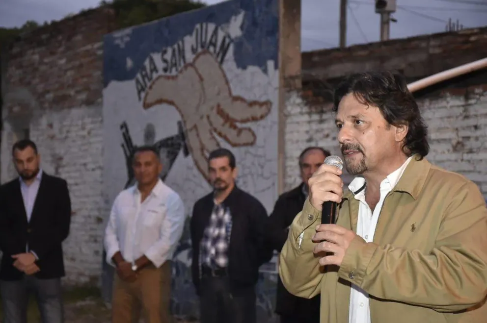 Gustavo Sáenz inauguró murales
