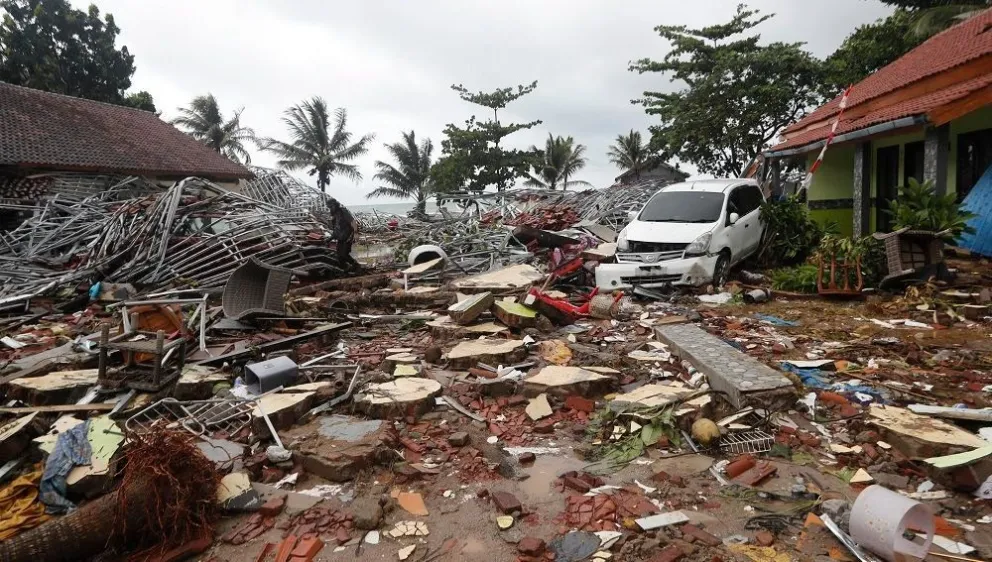 VIDEO: terroríficas imágenes del momento en el que tsunami azota a Indonesia