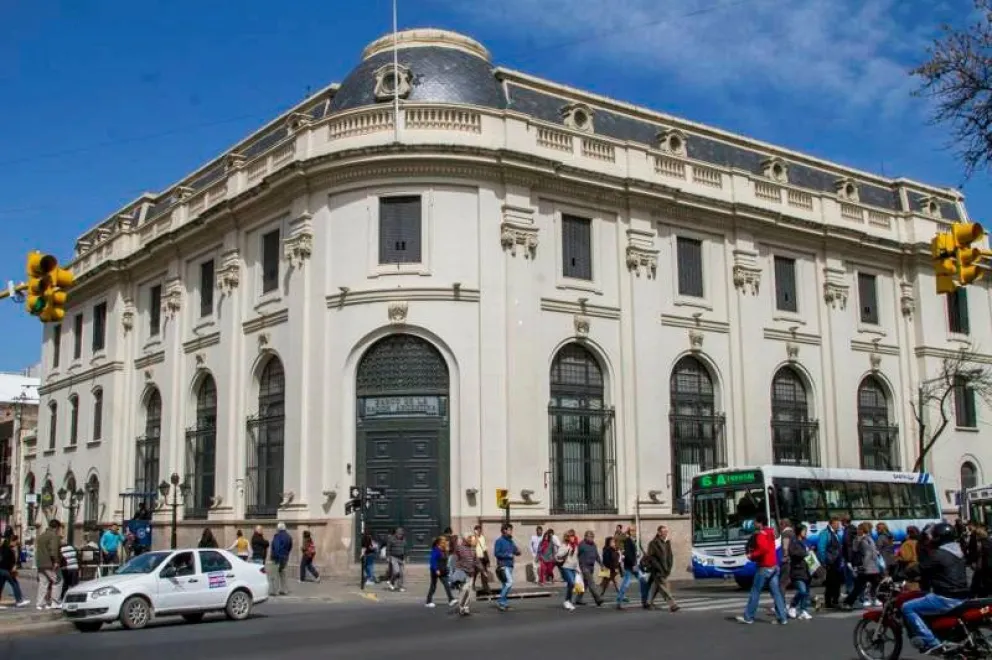 Pese al paro, los bancos abrirán sus puertas