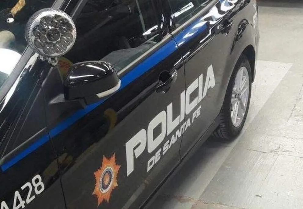 "No me engancharon robando": la insólita justificación del policía sorprendido teniendo sexo en el patrullero