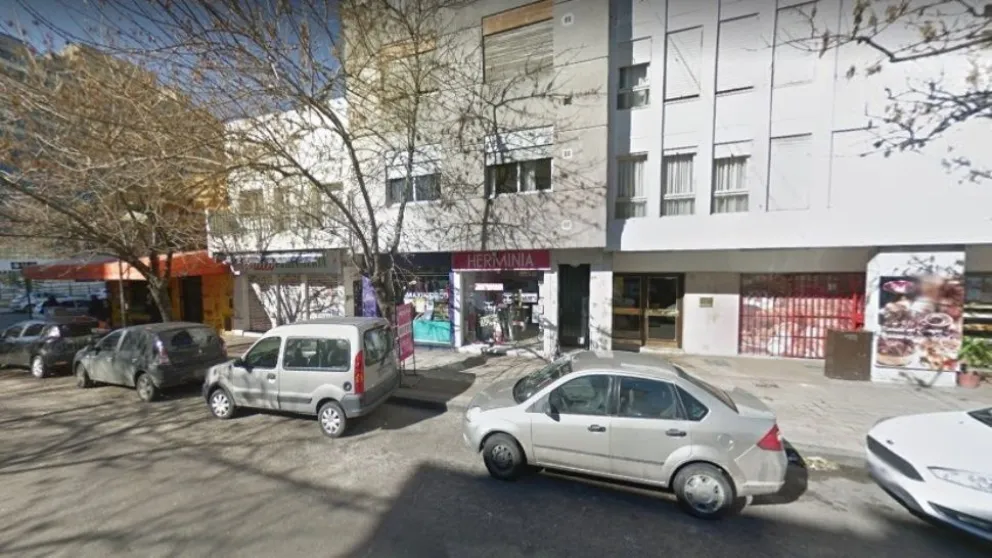 Polémica: un local de ropa femenina no deja entrar a hombres. Conocé sus razones