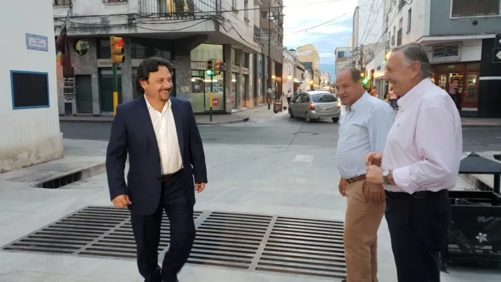 El anegamiento de la calle España ya es un mal recuerdo. Videos del antes y el después