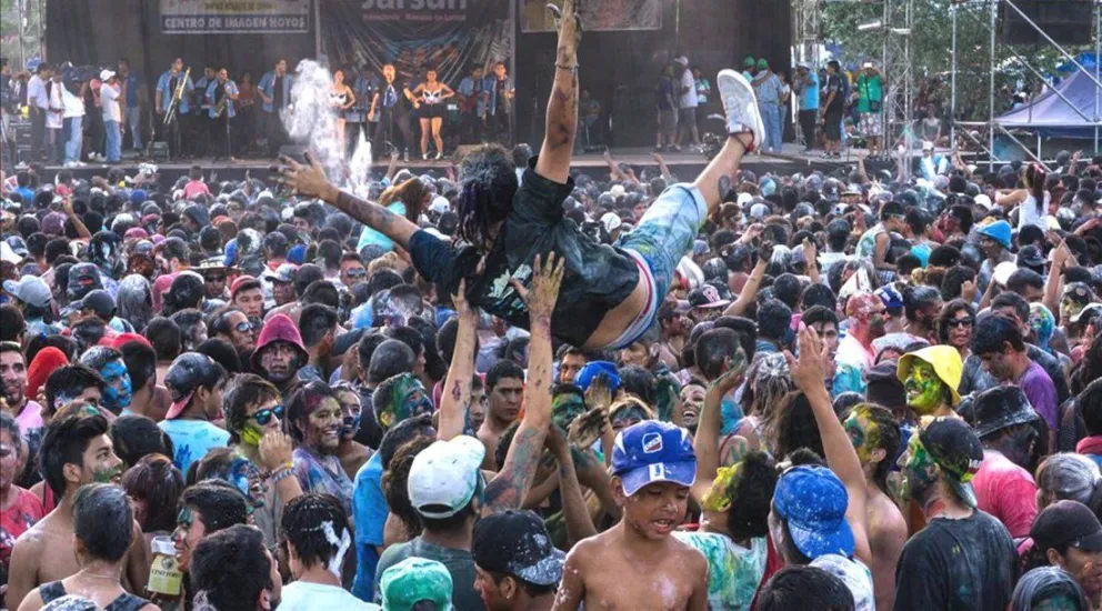 ¡A bailar!: la carpa más grande de Salta