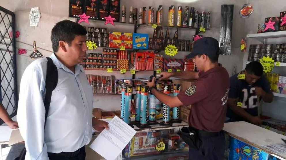 Inspectores controlarán los puestos de pirotecnia en Salta