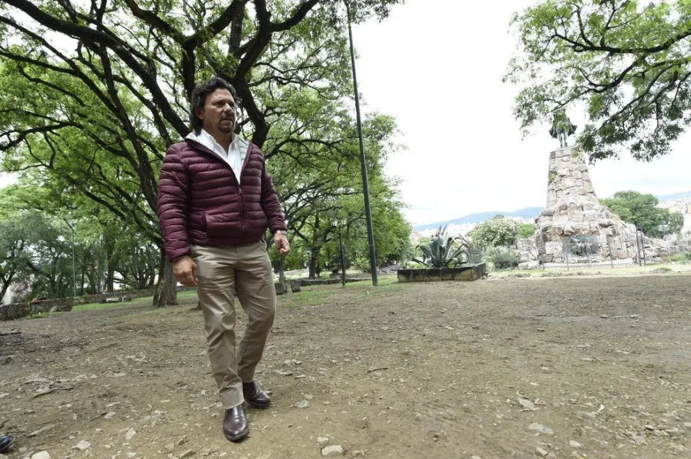 El monumento a Güemes se pone cada vez más lindo