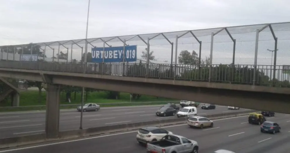 Enterate en cuántas ciudades ya se ven las pancartas de "Urtubey Presidente"