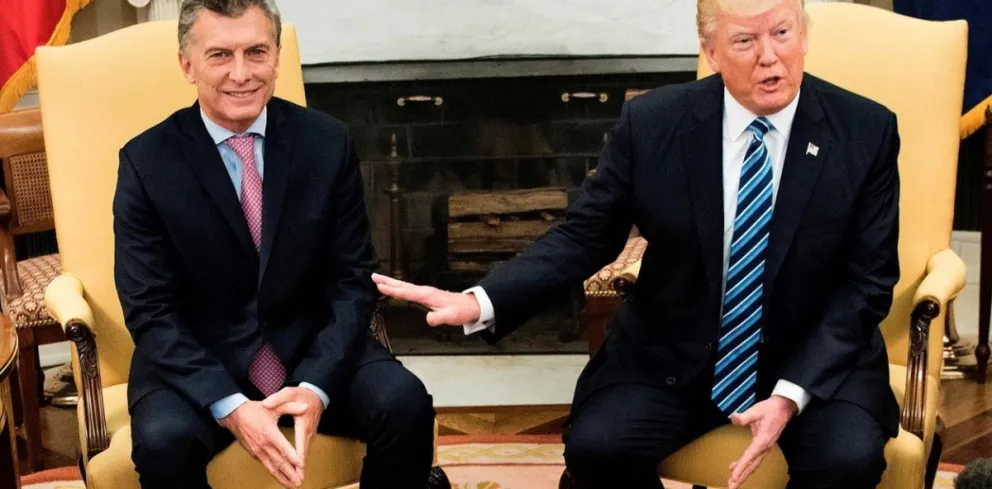 La economía argentina tembló con los 5 tweets de Donald Trump