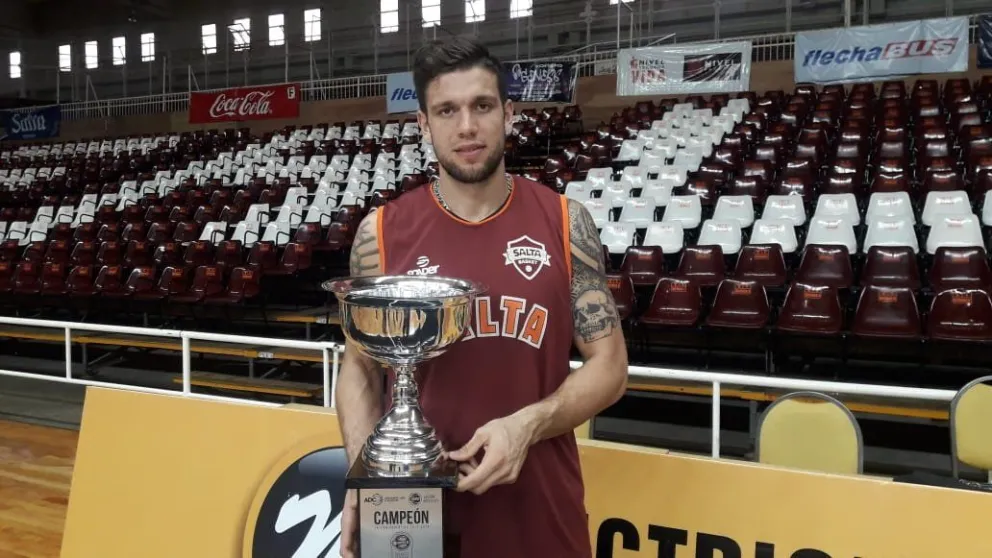 Lisandro Rassio: "Podemos coronar un gran campeonato, necesitamos a los salteños"