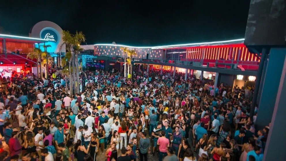 Escándalo en Villa Gessell: abuso sexual y desborde de gente en un boliche top