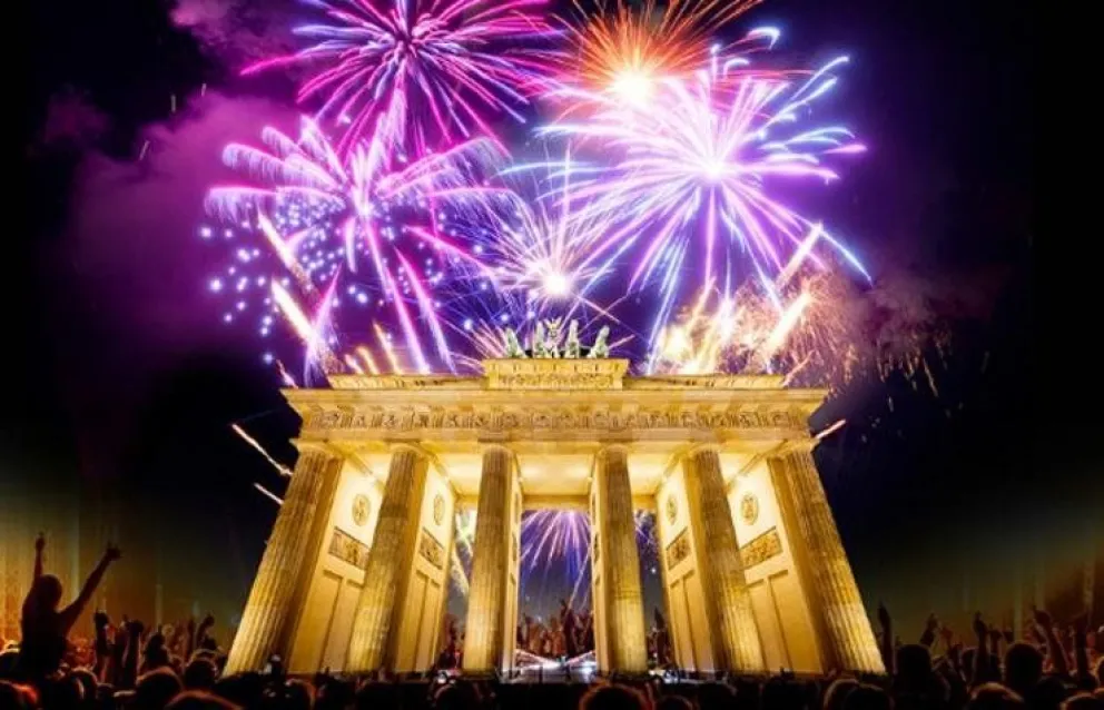 Postales de Año Nuevo: así se espera el año nuevo en los diferentes países, algunos ya lo festejaron