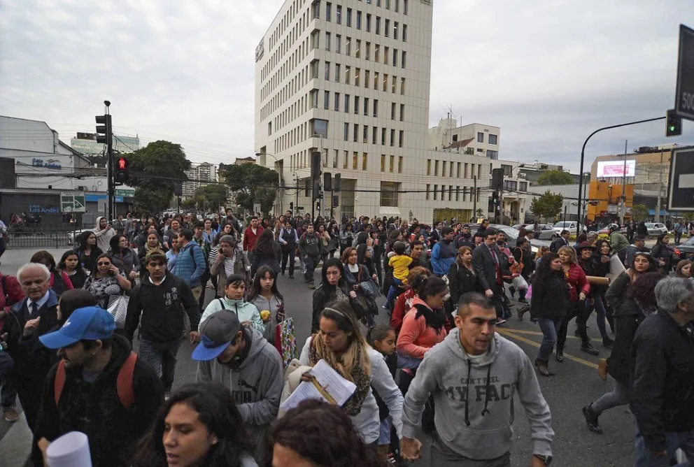 Temblor en Chile: la magnitud fue de 6.8. Dos personas murieron. VIDEOS