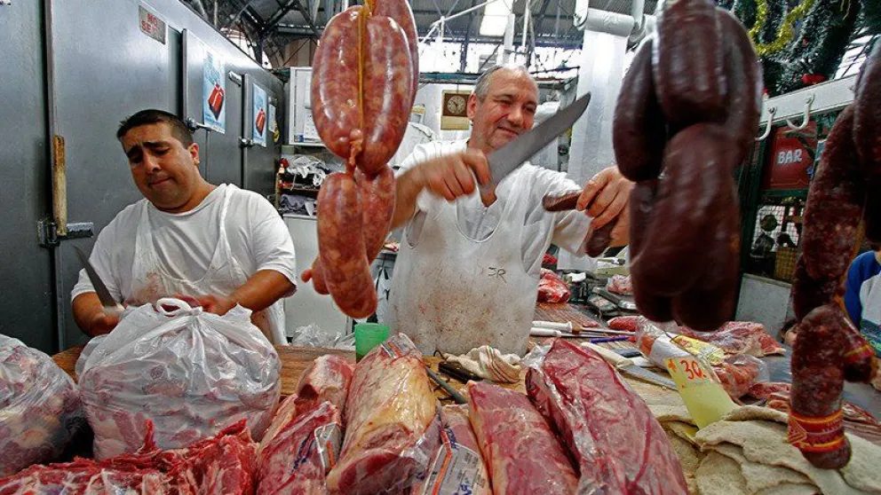 Un español enseña cómo preparar morcilla con sangre humana (VIDEO)