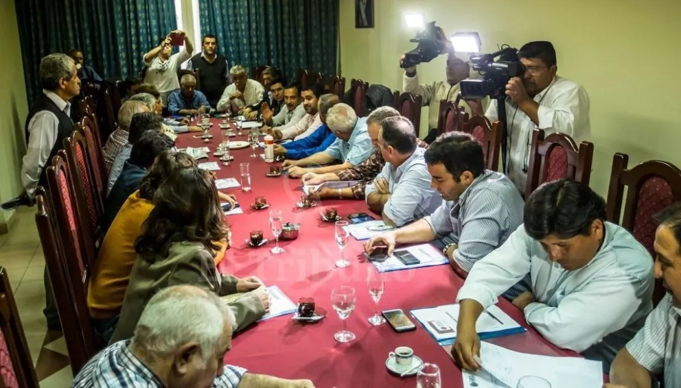 Luego del encuentro entre Urtubey y los 49 intendentes salteños, ¿quién será el próximo candidato a gobernador?