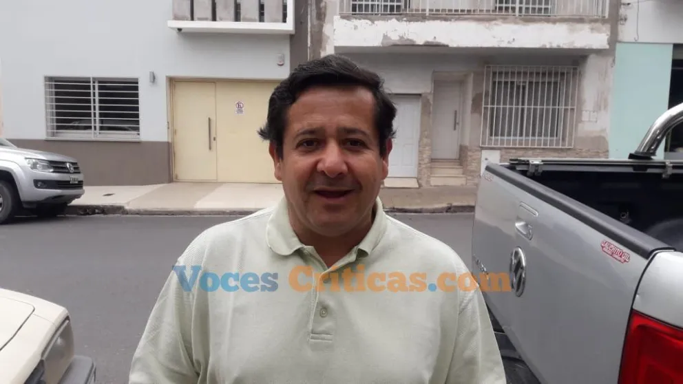 Ernesto Alvarado: 'La situación de los cementerios es caótica, hay que buscarle una solución y la cremación sería lo mejor"