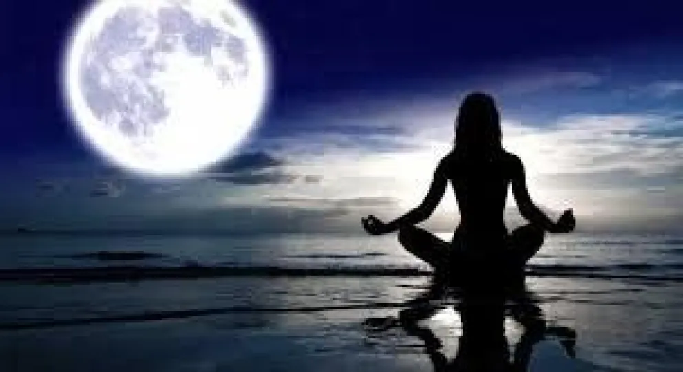 Meditación de la luna llena en Vaqueros