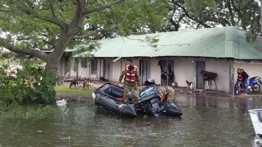 El litoral complicado: más de ocho mil evacuados por las inundaciones