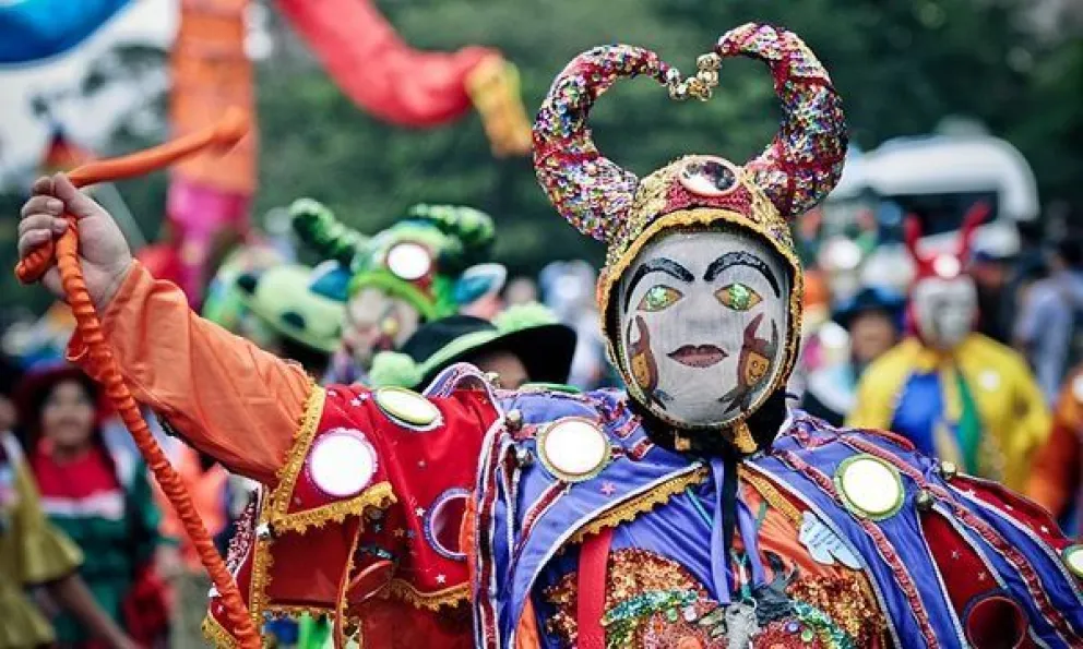 Fiesta total: desentierro del carnaval en Rosario de Lerma