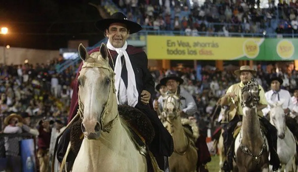 Chaqueño Palavecino:"Sería triste que nos quitaran la doma, es como si nos quitaran la chacarera"
