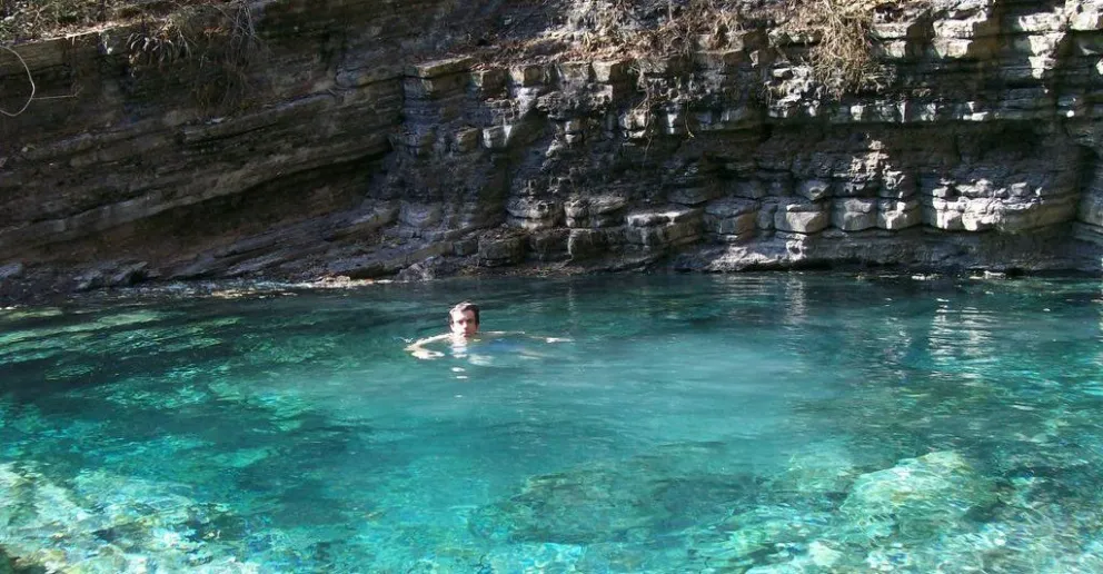 No es el caribe, pero enamora a los salteños por sus aguas transparentes