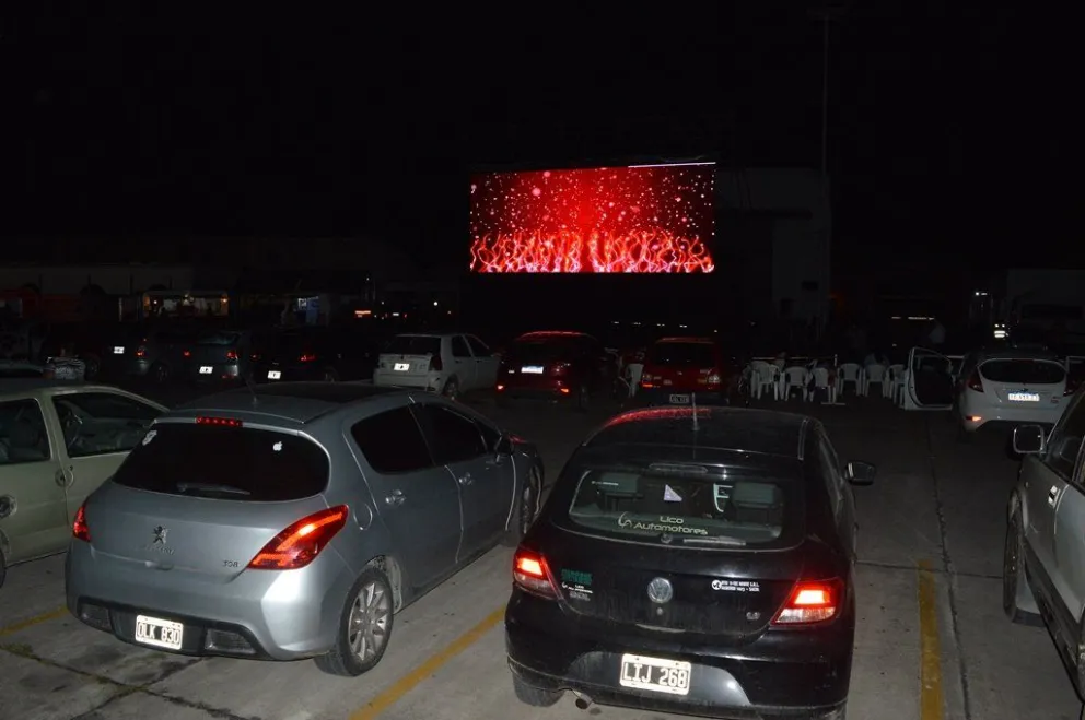 Un éxito el autocine del CCM: ¡no te pierdas la próxima función!