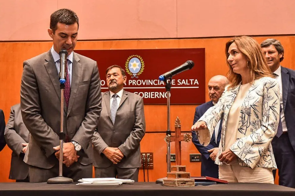 Asumieron los nuevos secetarios de Asuntos Agrarios y de Industria: Milagros Patrón Costas y Jorge Falcón