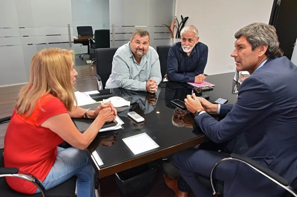 Gobierno y Cámara de Comercio juntos en pos del comercio local
