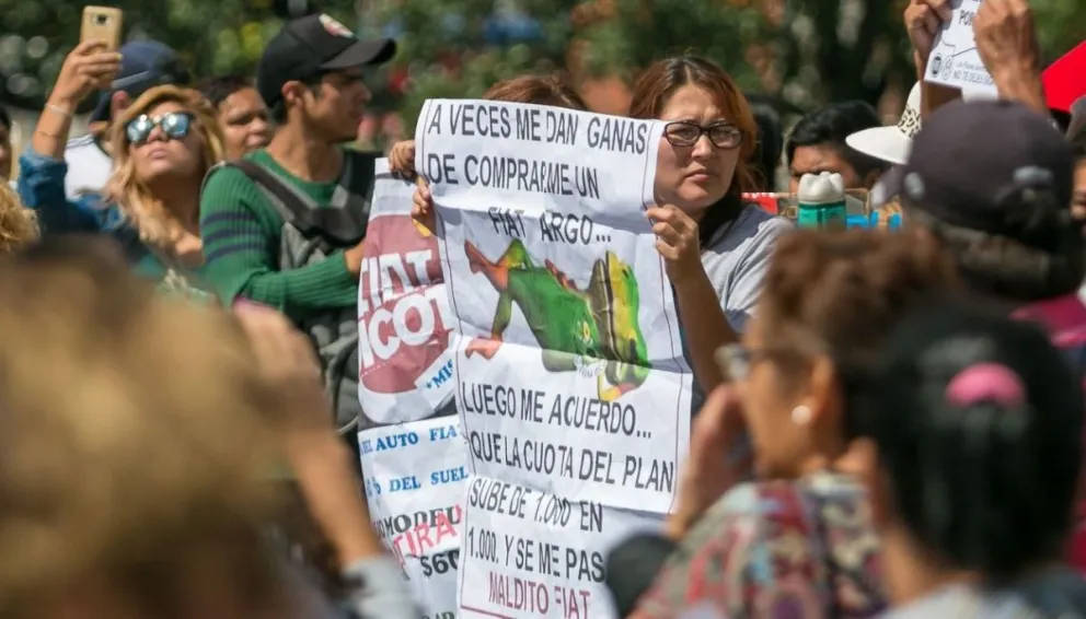 Hasta las manos: Autosol en problemas