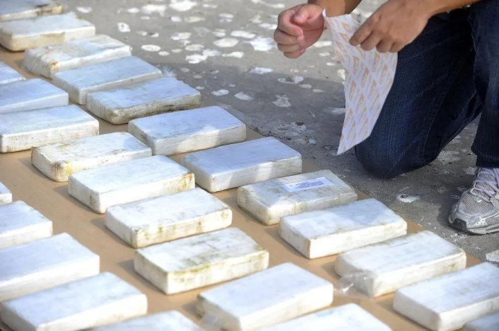 Con prisión domiciliaria, una pareja salteña vendía droga en su casa