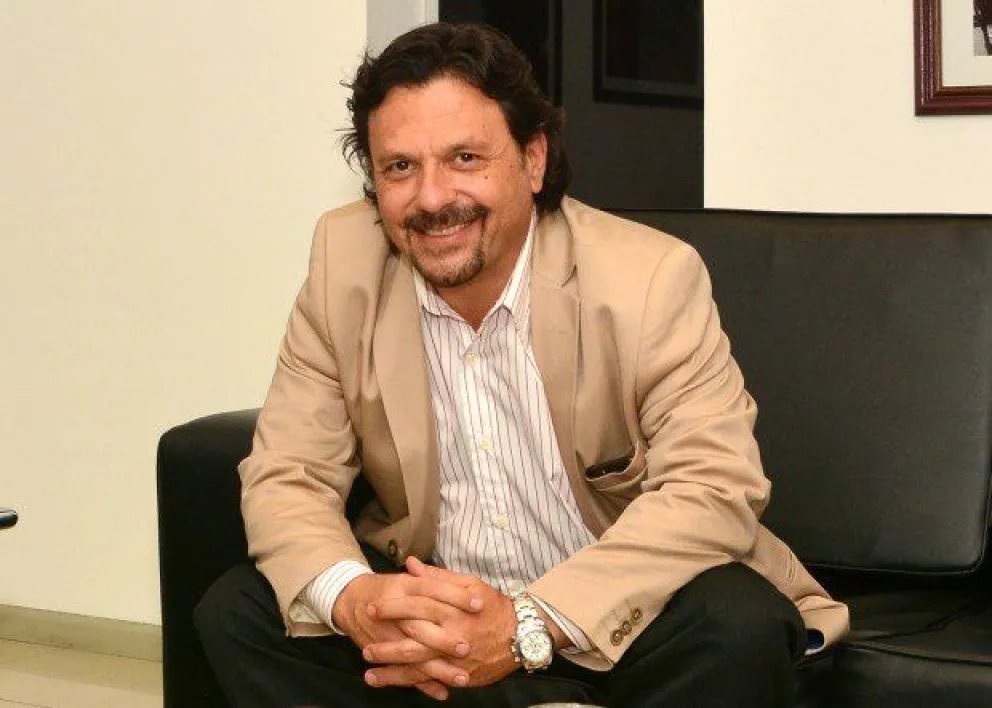 Sáenz visitó una obra: el temporal pasó inadvertido