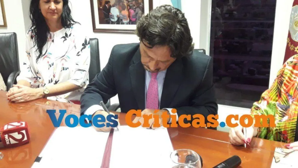 Gustavo Sáenz:  "Es un honor compartir con Lucrecia esta batalla contra aquellos que no respetan a la niñez"
