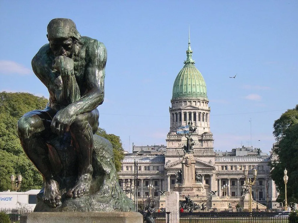 Senado por tres: las vacantes desatan la lucha de intereses