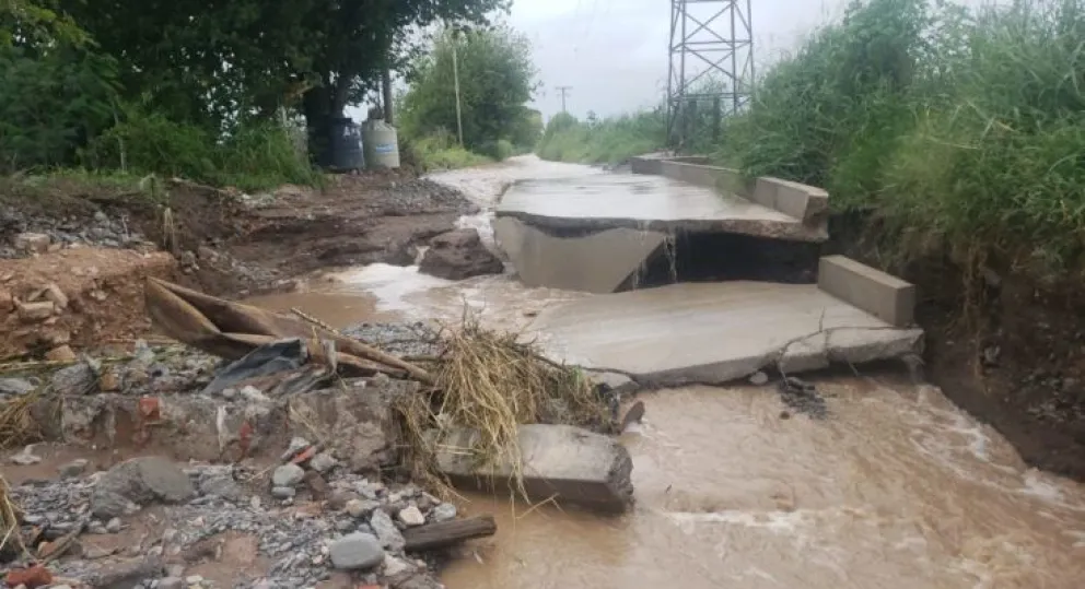 La obra de Macri y Jarsún no duró nada y Rosario de Lerma se inundó