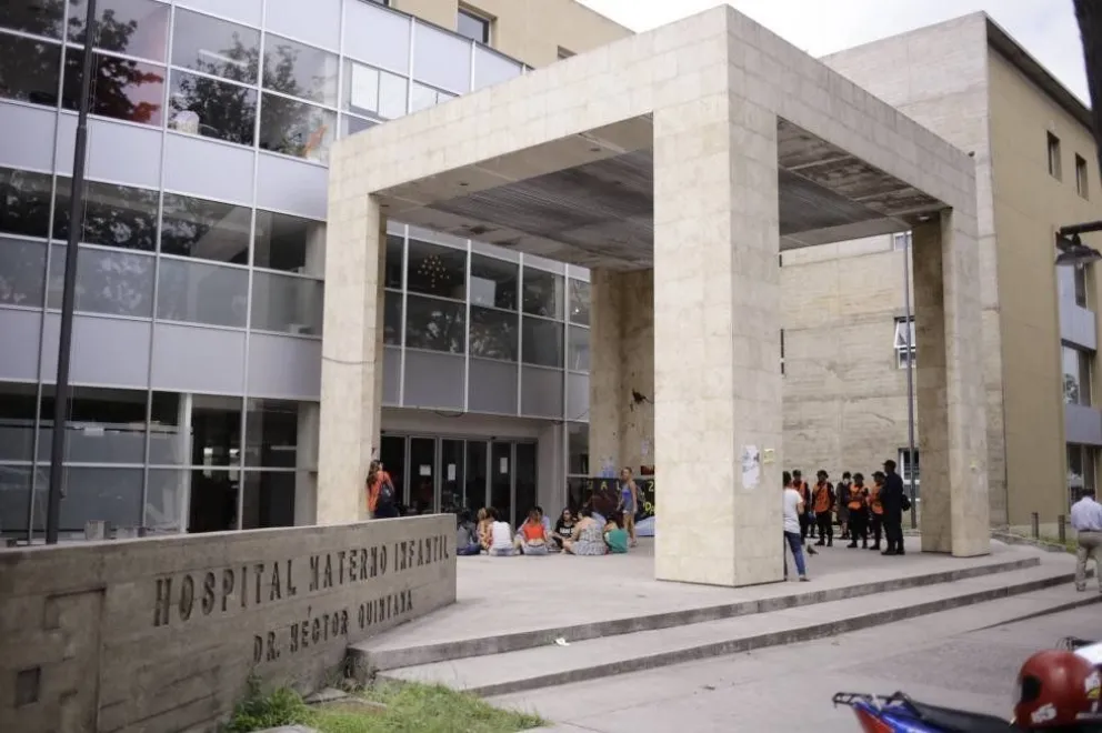 ¿Qué pasó?: renunció autoridad del hospital dónde murió la beba de la niña violada