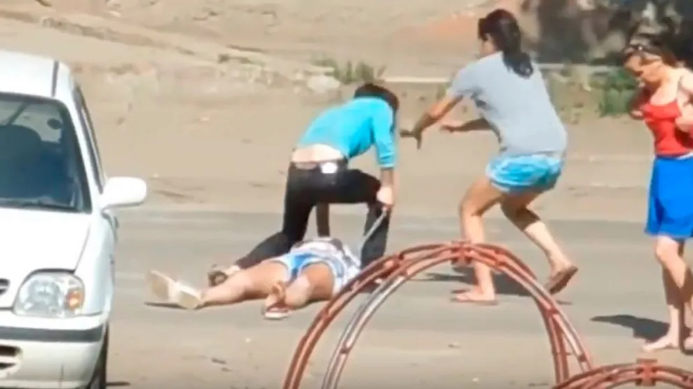 VIDEO. Patotearon ferozmenete a cuatro amigas salteñas a la salida de un reconocido boliche