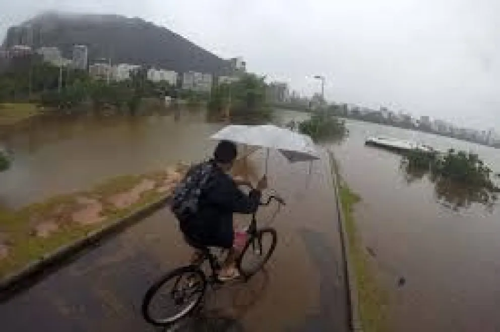 VIDEOS. ¿Pensabas vacacionar en Brasil?: un tremendo temporal en Río de Janeiro va dejando tres muertos