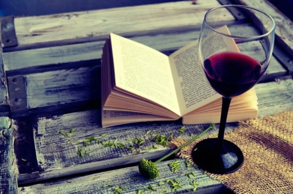 Diego Cornejo Castellanos:  Vino, Historia y Poesía