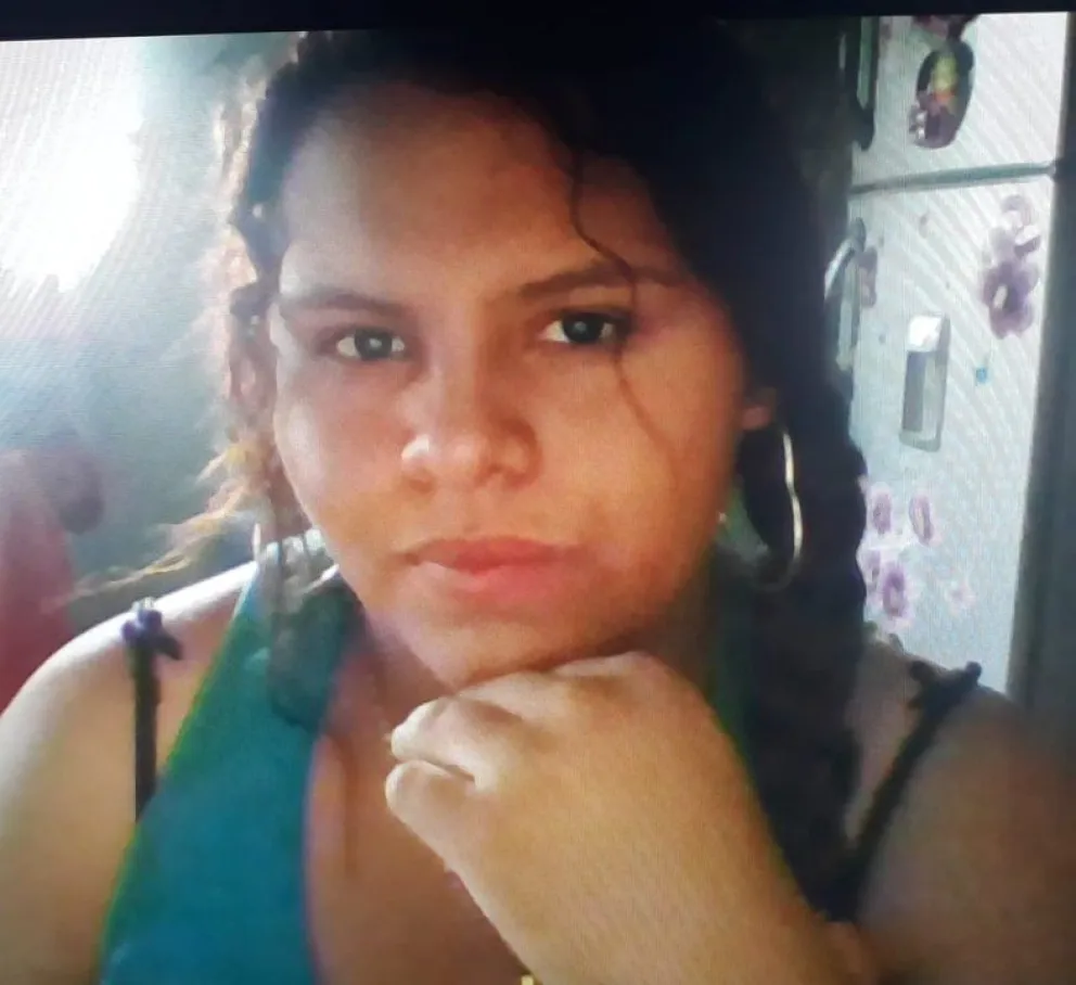 Desesperada búsqueda de una adolescente salteña: se pide difusión