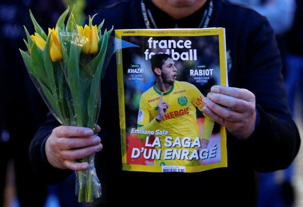 Primera foto de los restos del avión que llevaba a Emiliano Sala