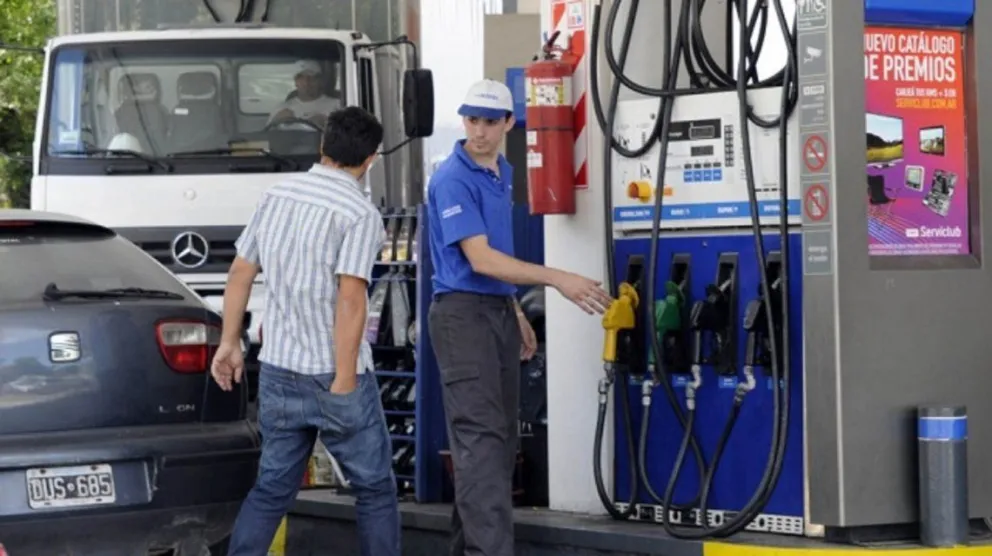 Se viene otro aumento en los combustibles