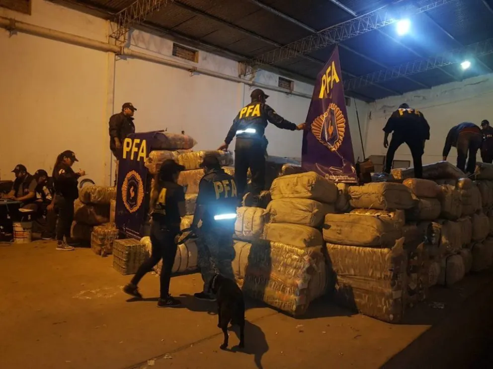 En Orán se escondían 15 millones en mercadería ilegal