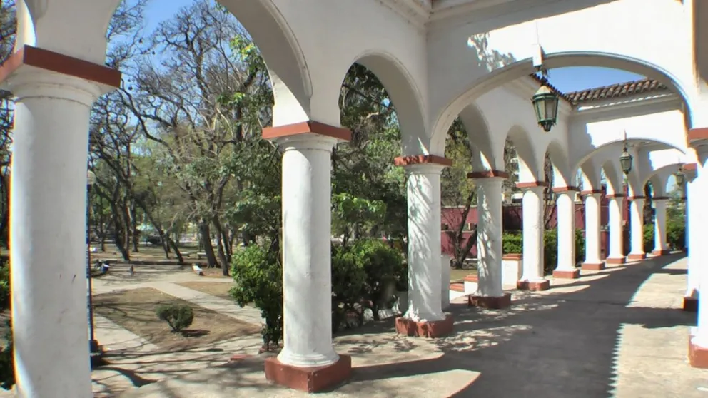 VIDEO: fantasma en pleno parque aterrorizó a todos