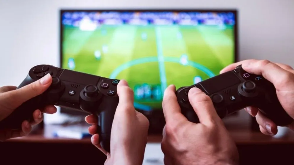 Le vendió la PlayStation a su hermano y cuando se enteró, lo mató a puñaladas