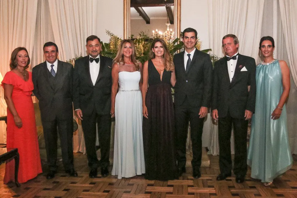 Urtubey asistió a la tradicional gala en víspera del aniversario de la Batalla de Salta
