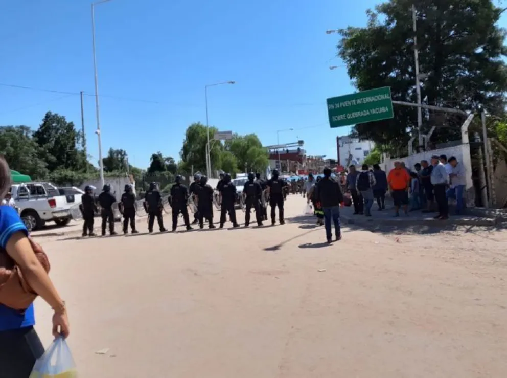URGENTE: los desocupados tomaron el puente de Salvador Mazza. ¿Qué pasó?