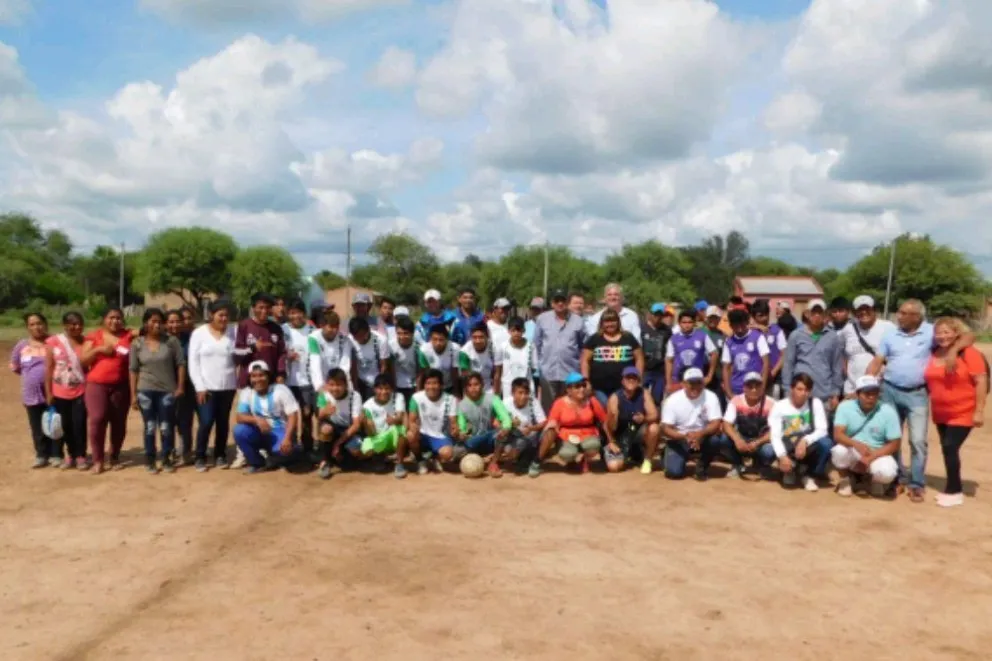 Más de 500 chicos de comunidades originarias participaron de un torneo de fútbol